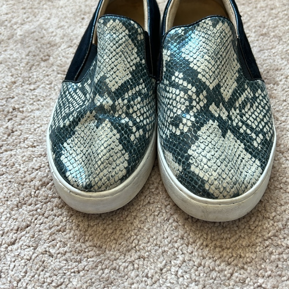 Vionic Slip-on Loafer - Picture 2 of 7